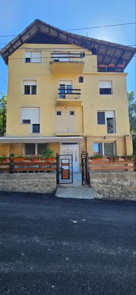 Krasojevića kuća - premium sobe i apartmani